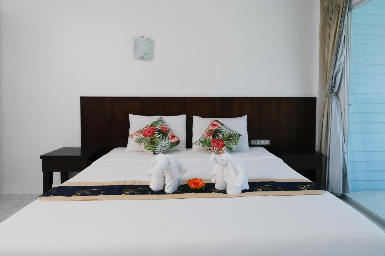 Kiwi Boutique Hotel Patong Bagian luar foto