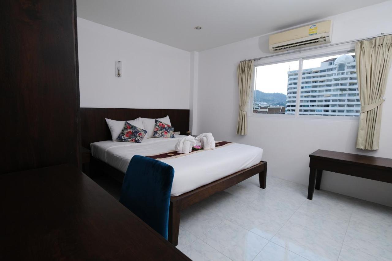 Kiwi Boutique Hotel Patong Bagian luar foto