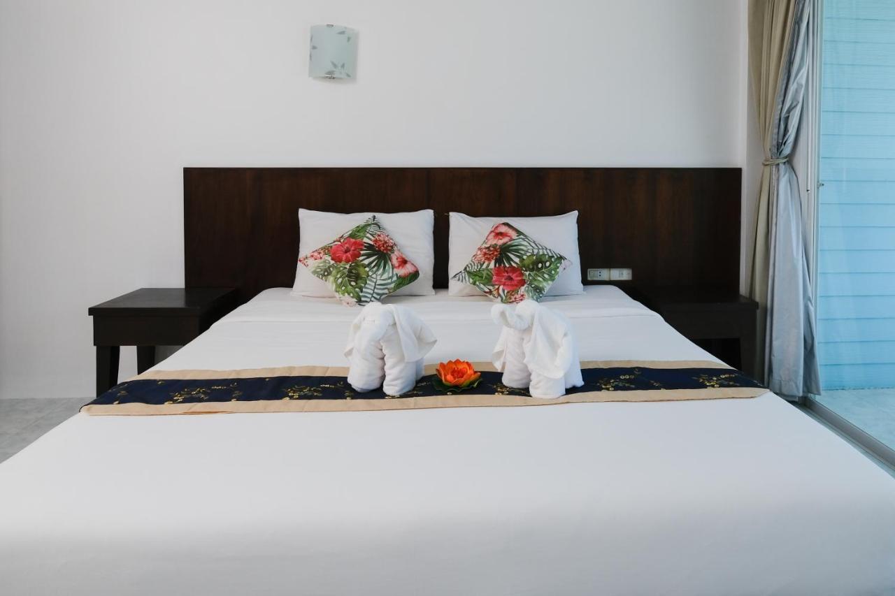 Kiwi Boutique Hotel Patong Bagian luar foto