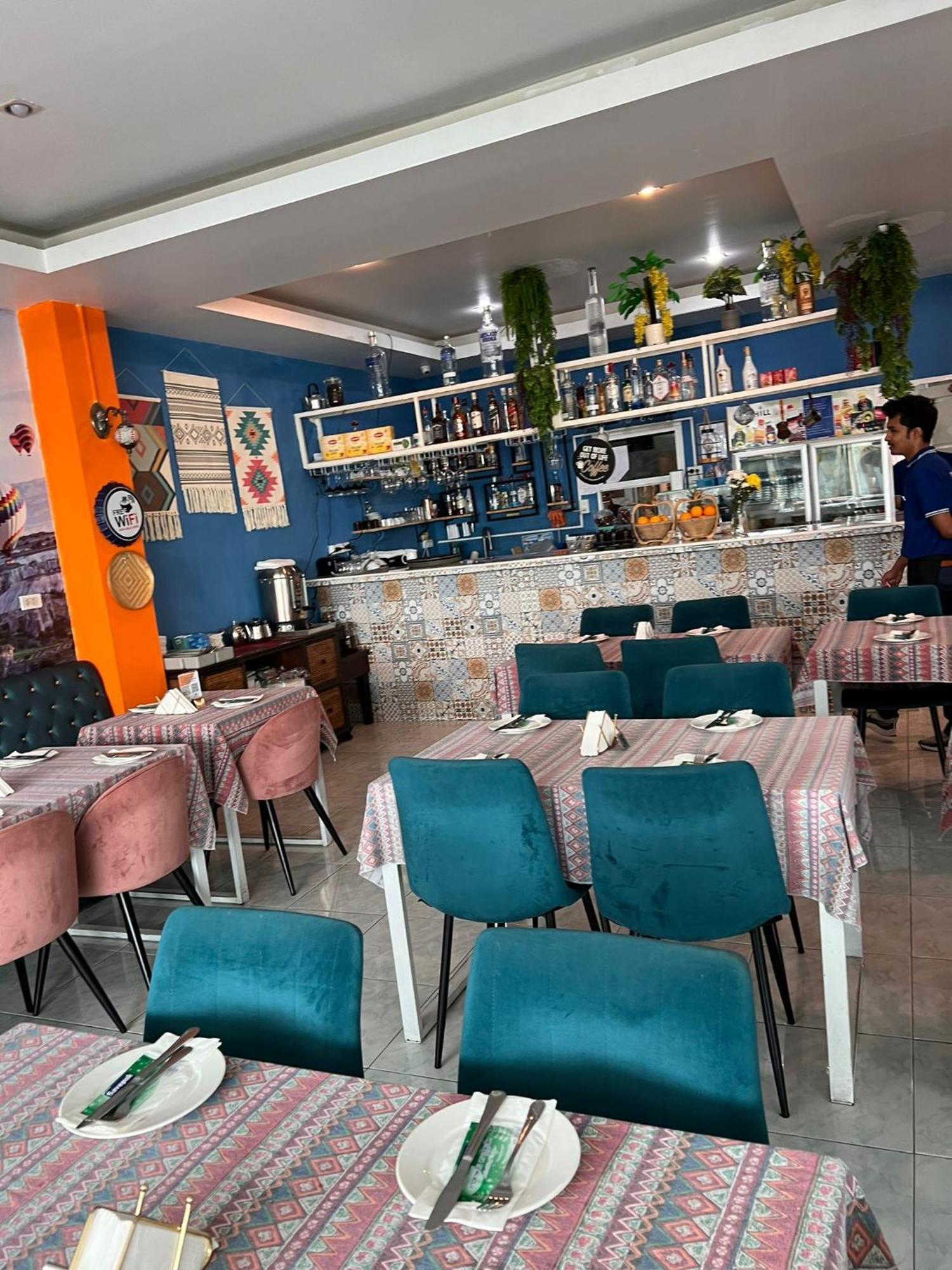 Kiwi Boutique Hotel Patong Bagian luar foto